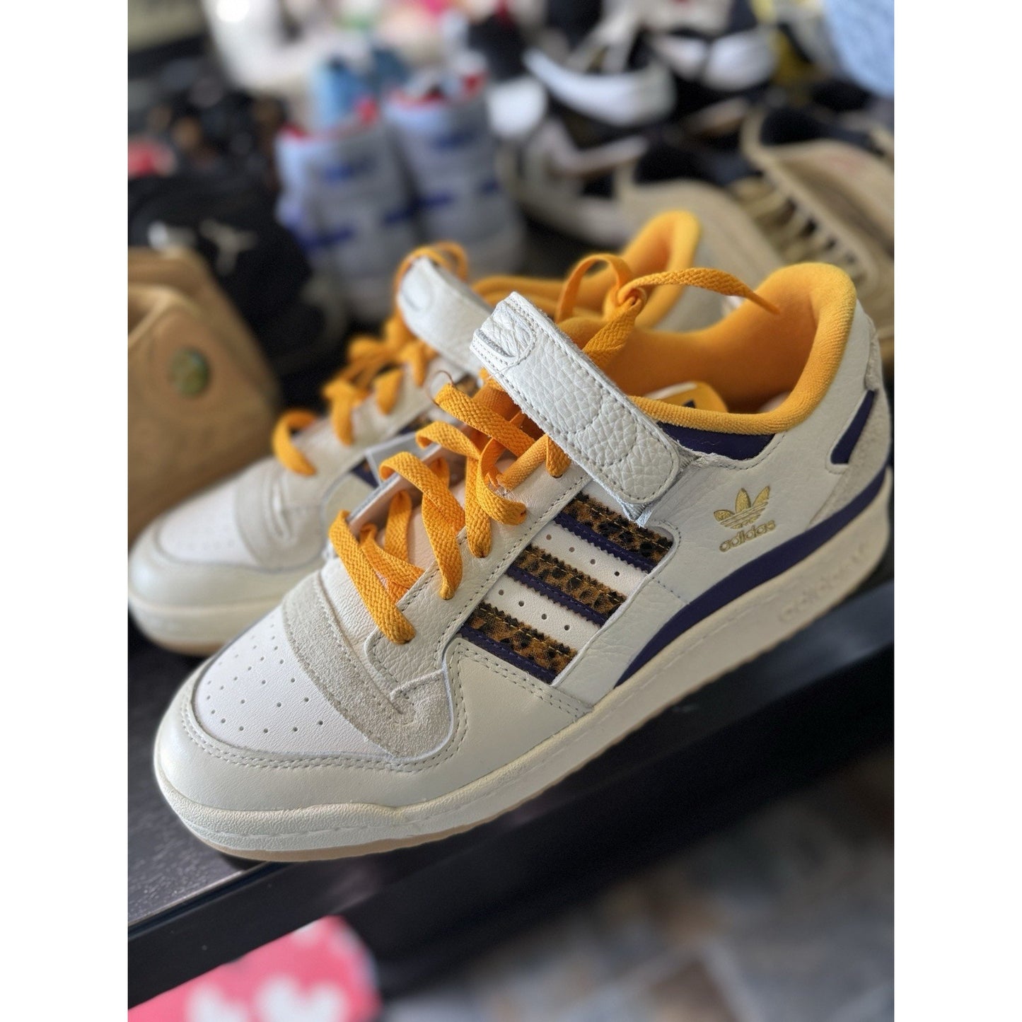 Size 10.5 - adidas Forum 84 Low Lakers Snakeskin