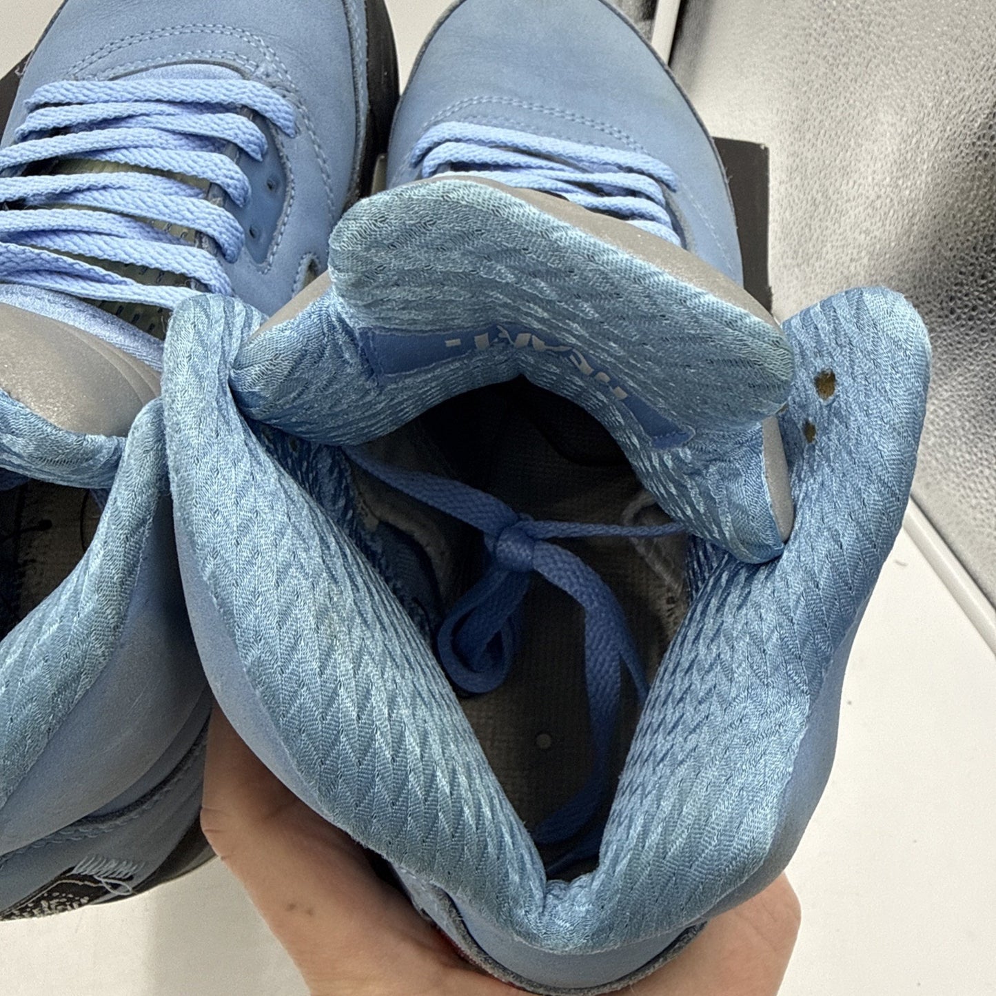 Size 8 - Jordan 5 Retro SE Mid UNC