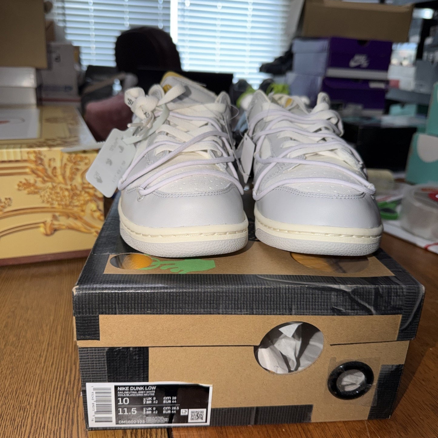 Size 10 - Nike Off-White x Dunk Low Lot 49 of 50