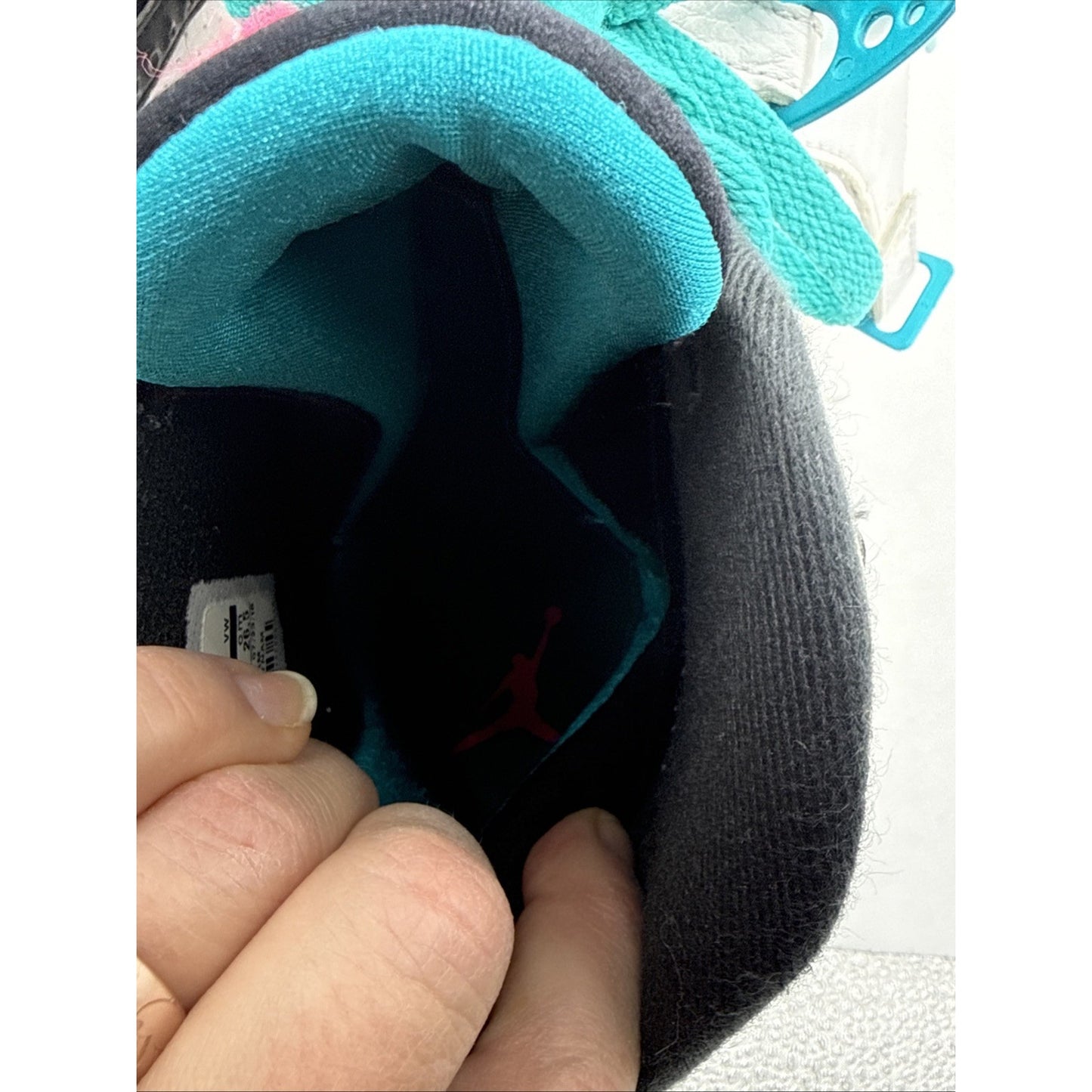 Size 8.5 - Air Jordan 8 Retro South Beach