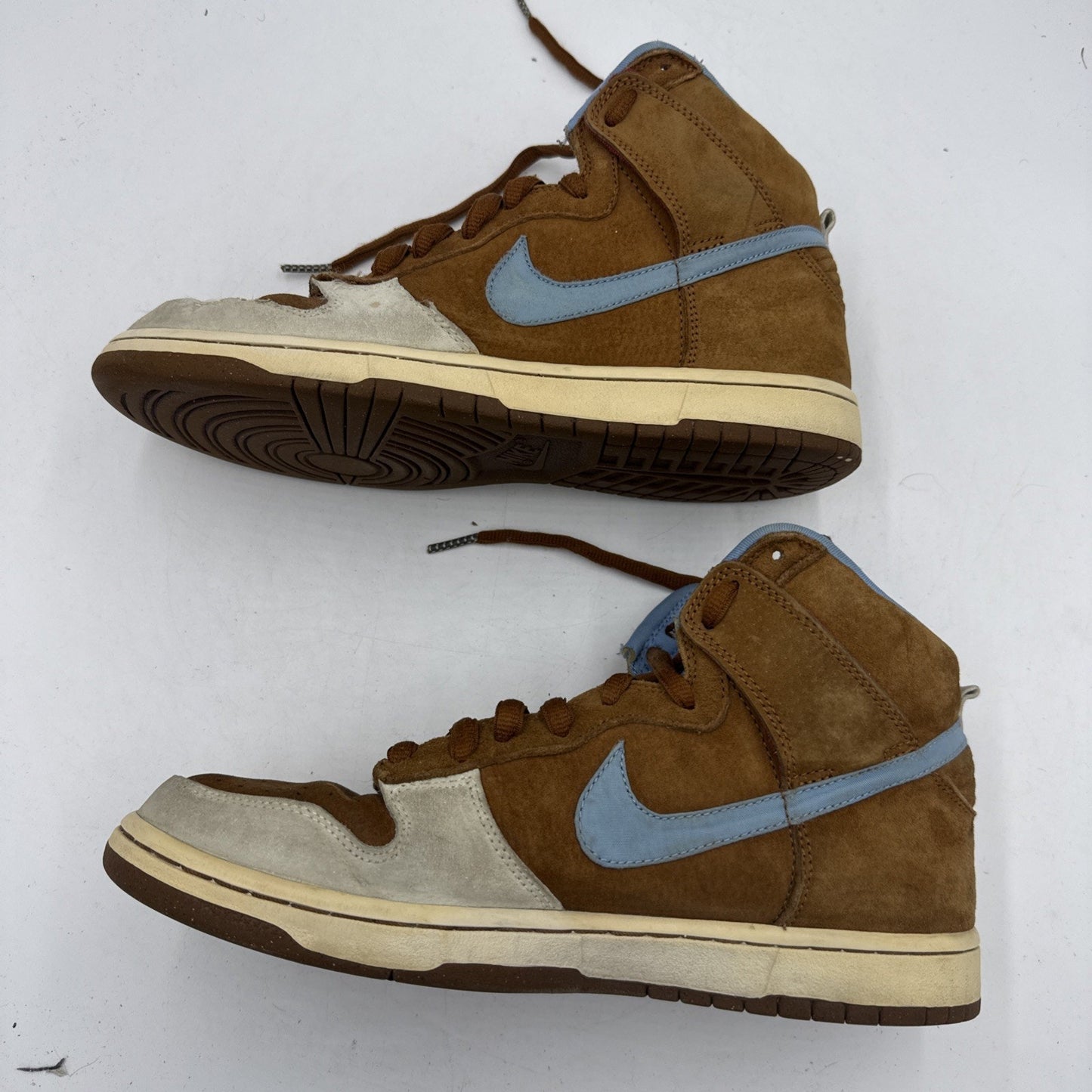 Size 9 - Nike Dunk Premium SB High Skate Mental