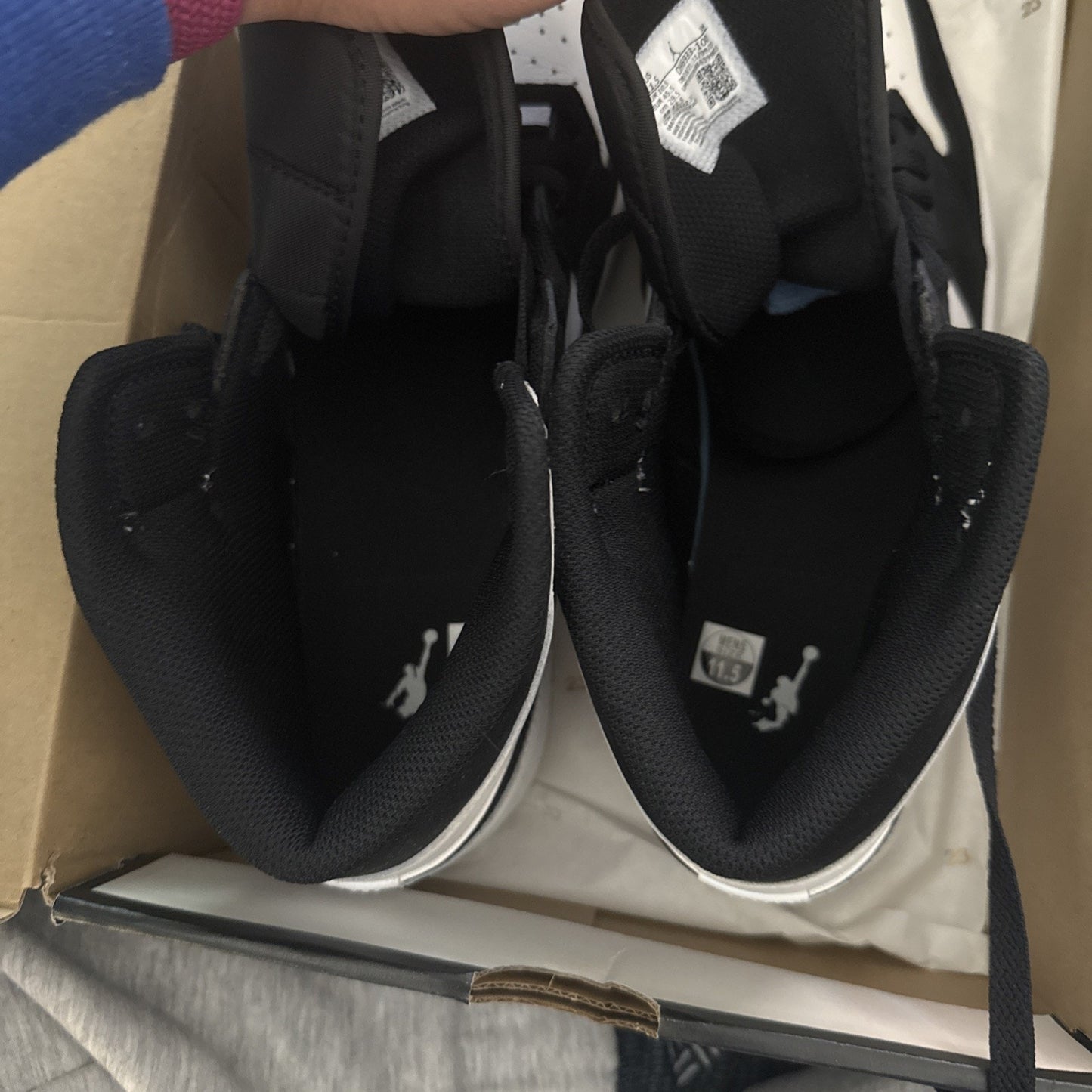 Size 11.5 - Jordan 1 Mid SE Diamond Shorts