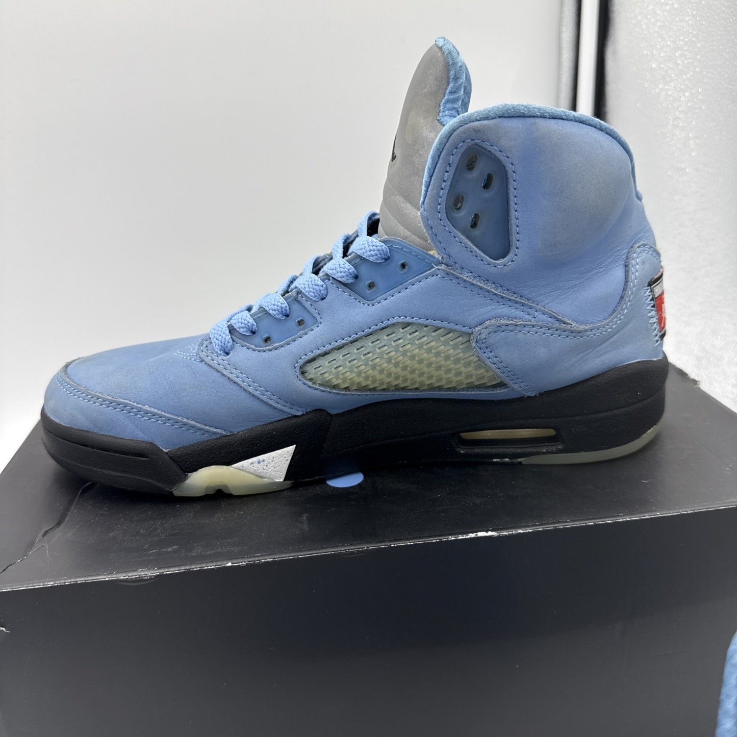 Size 8 - Jordan 5 Retro SE Mid UNC