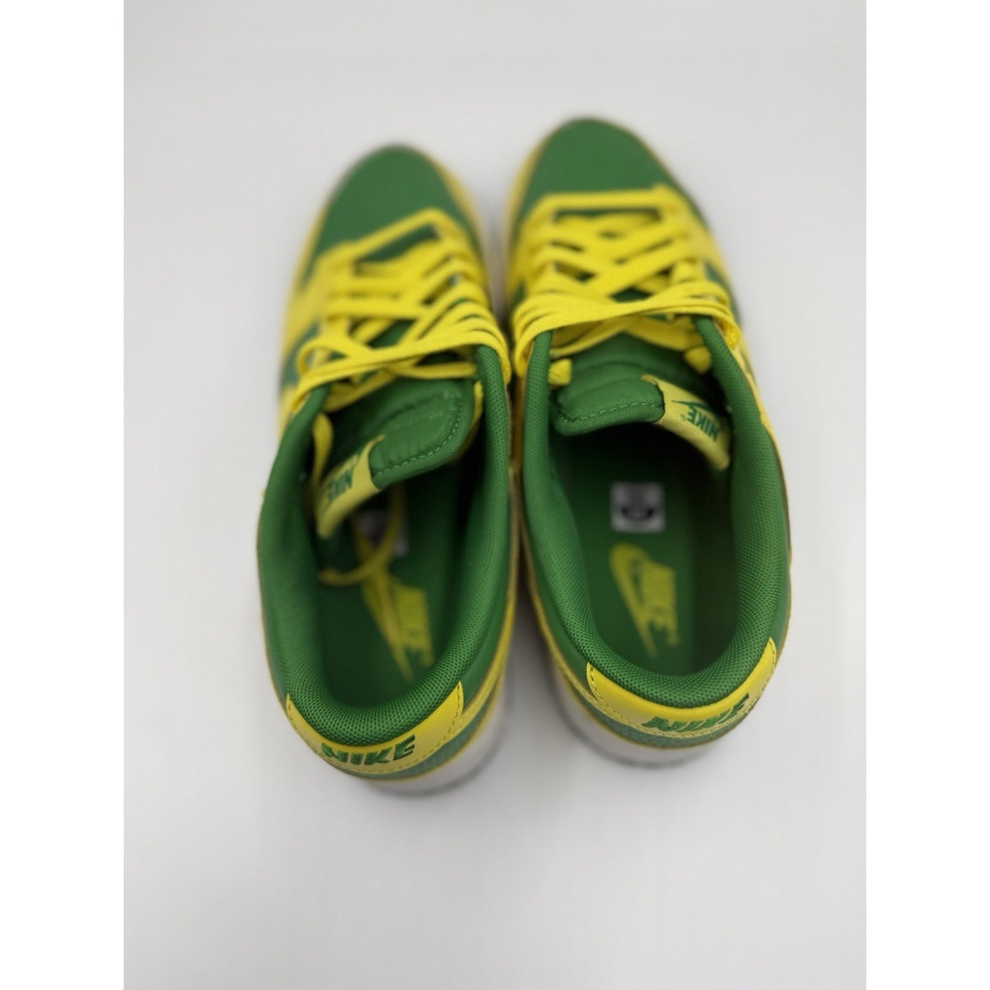 Size 9.5 - Nike Dunk Low Reverse Brazil