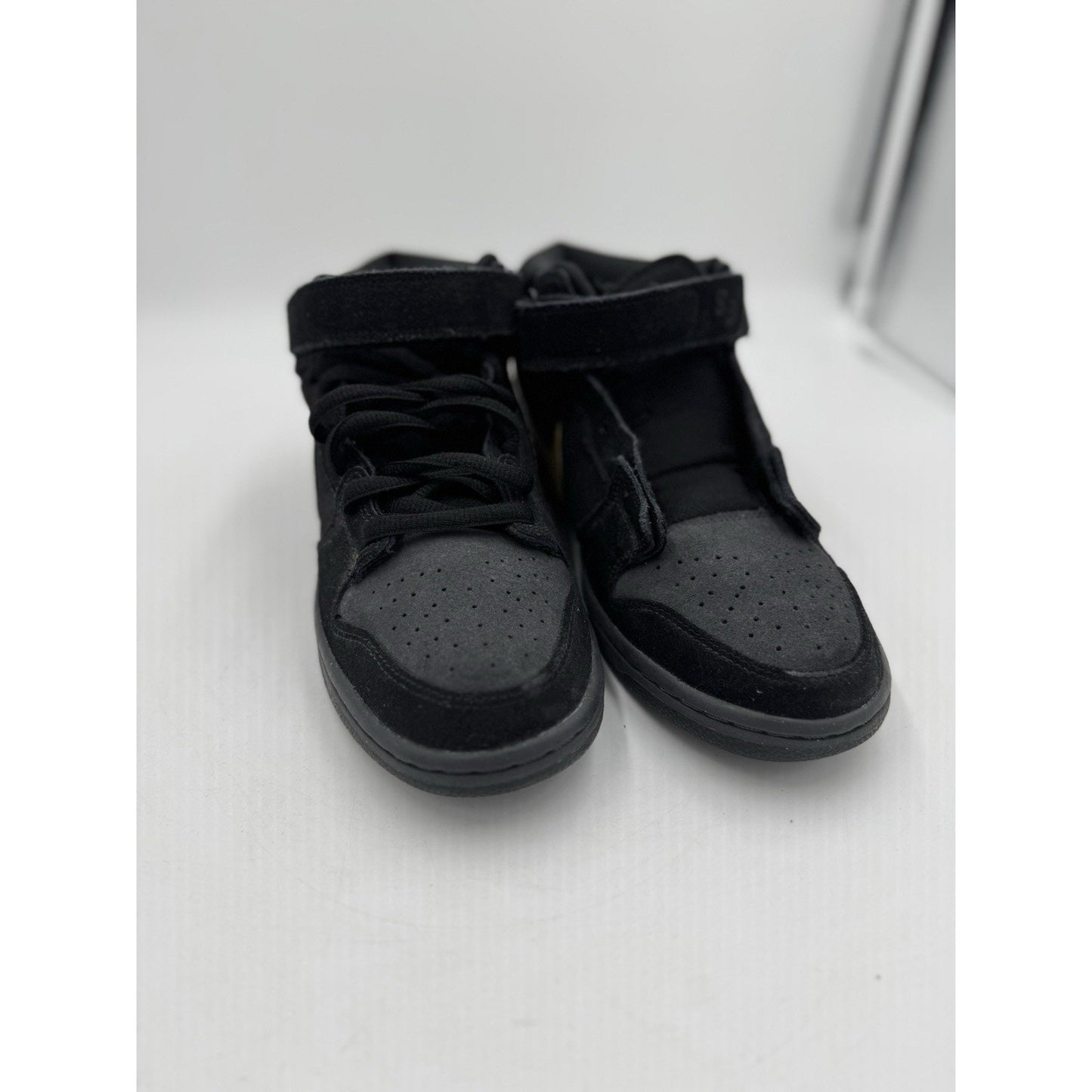 Size 9.5 - Nike Dunk Pro Sb Mid Obsidian Metallic Gold