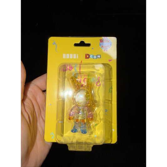 Robbi X DCON 100% Blister - 2025 DesignerCON Exclusive