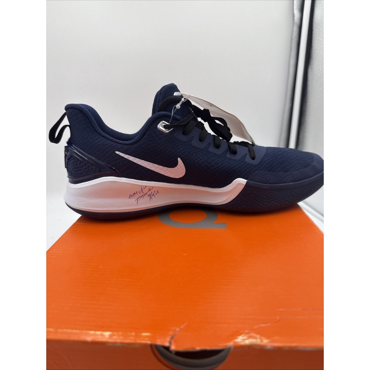 Size 9 - Nike Mamba Focus TB Midnight Navy Sample Pair