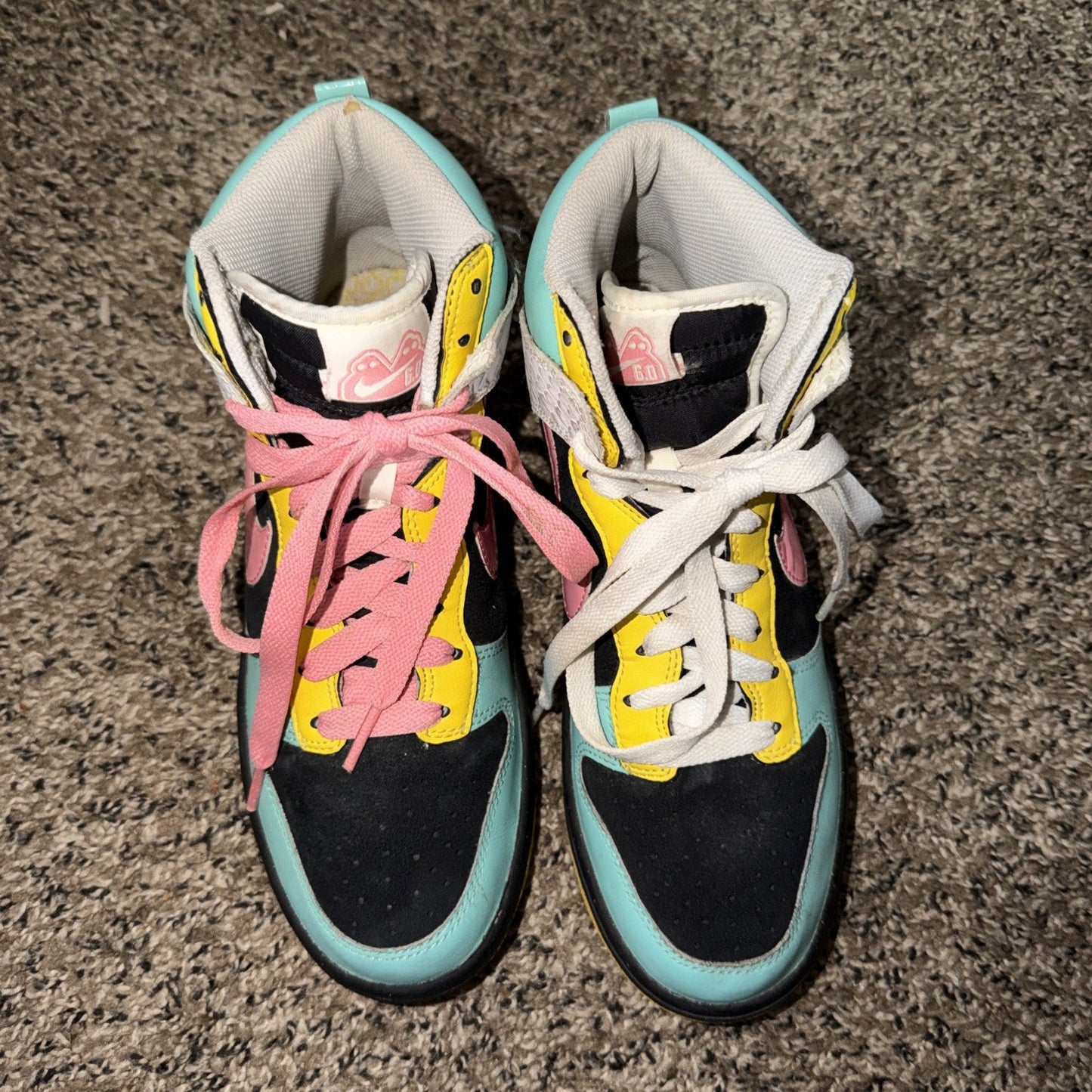 Size 8.5 Mint Yellow Pink Nike 6.0 342257-061
