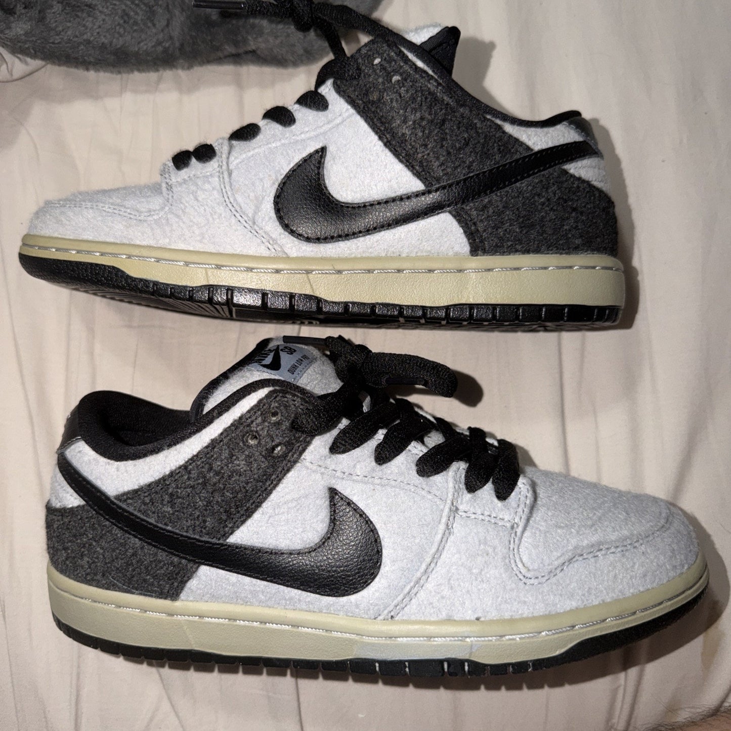 Size 7 - Nike Dunk Premium SB Low Wolf Grey Wool