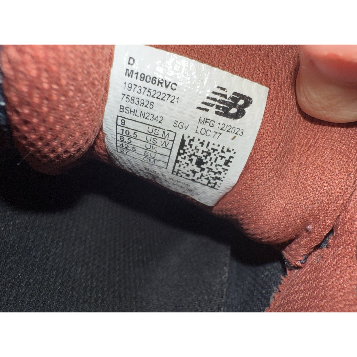 Size 9 - New Balance 1906R Phantom New Spruce