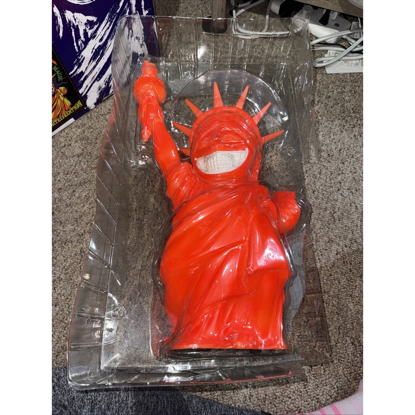 Mindstyle Popaganda Ron English Liberty Grin Blacklight Magic Orange Statue Used