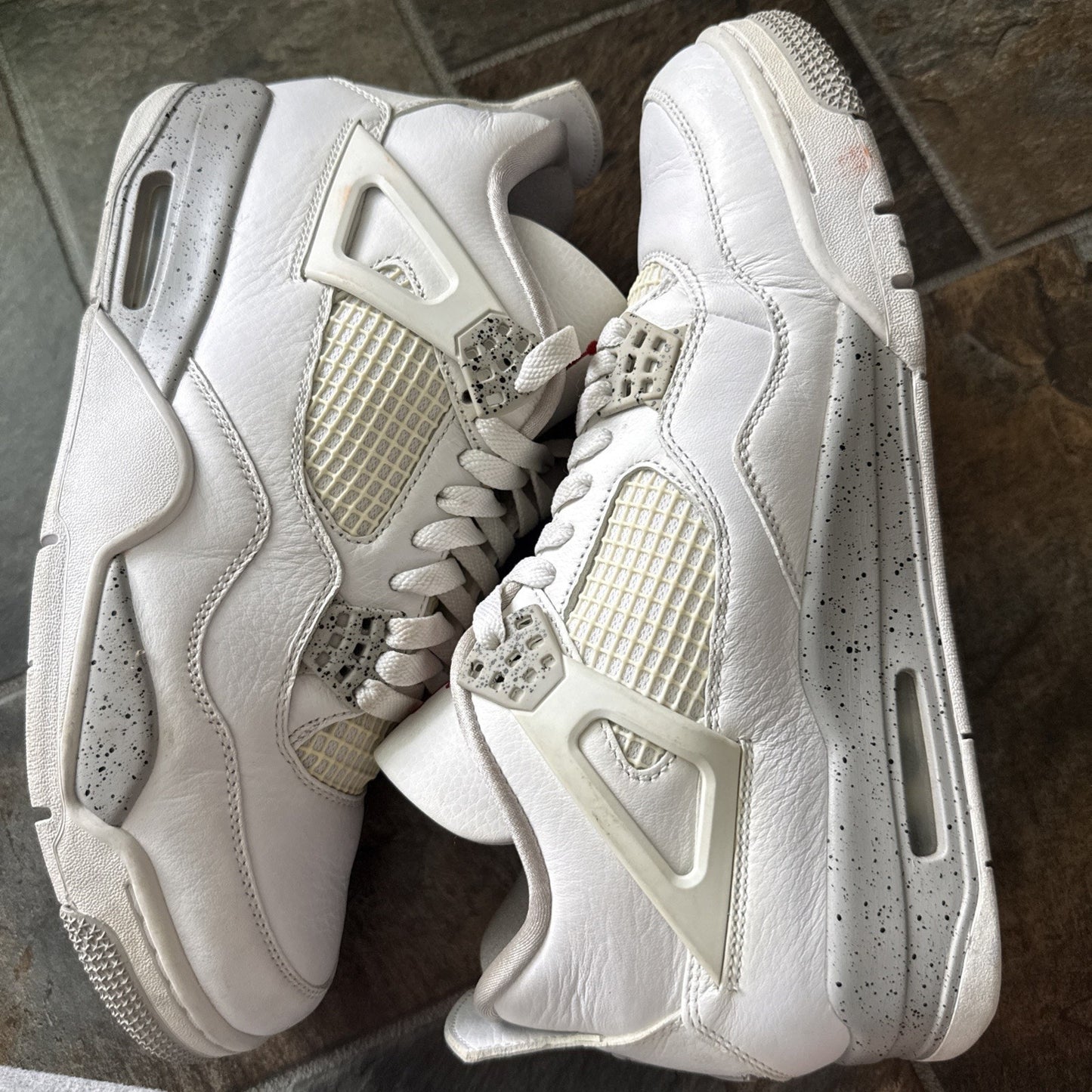 Size 9.5 - Jordan 4 Retro Mid White Oreo
