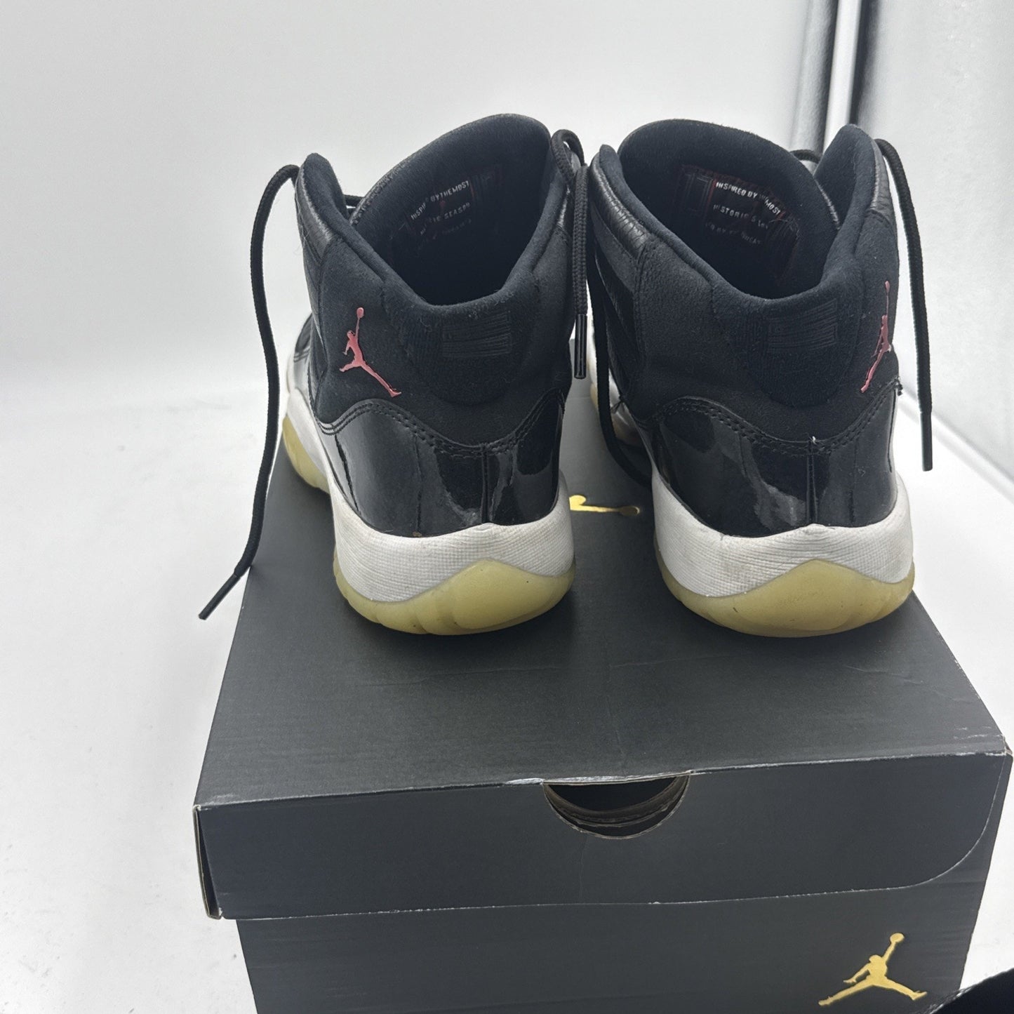 Size 6.5 Y- Jordan 11 Retro 72-10 2015