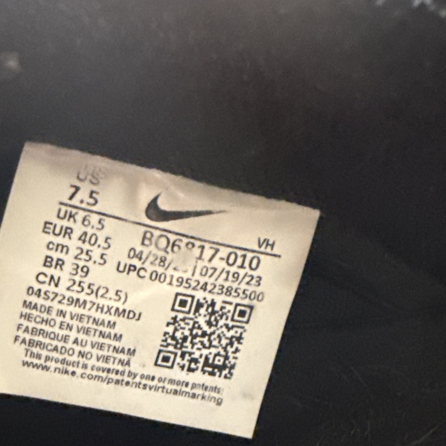 Size 7.5 - Nike SB Dunk Low Pro Fog