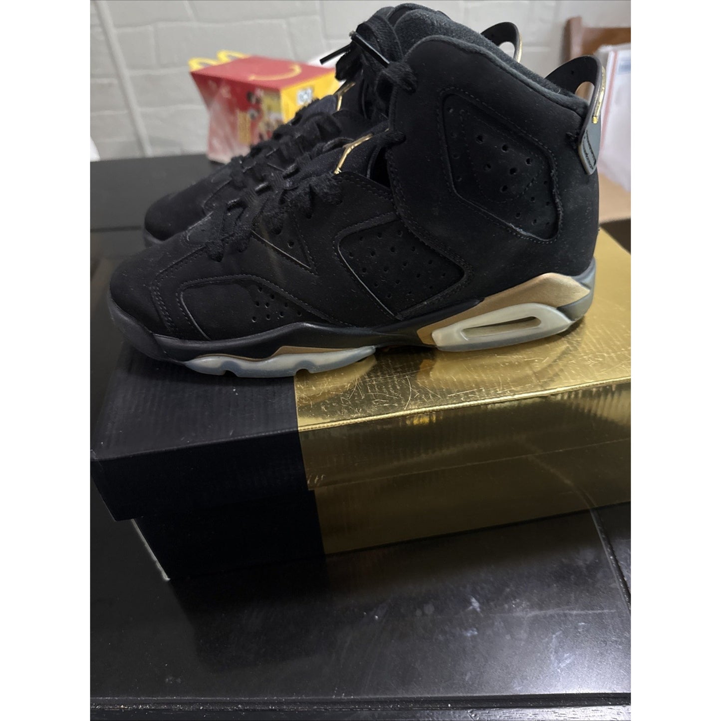 Air Jordan 6 Retro DMP Black Metallic Gold Leather Shoes 5.5 Youth CT4964-007