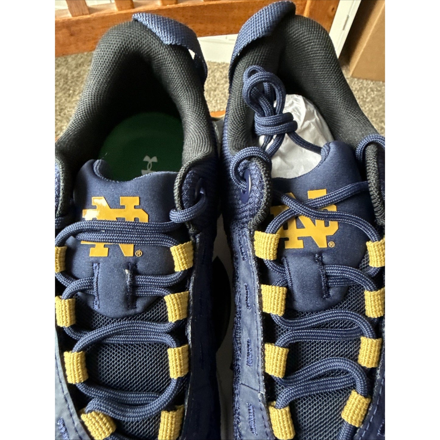 Under Armour Notre Dame TriBase Reign 5 Men’s Size 8 New BS013