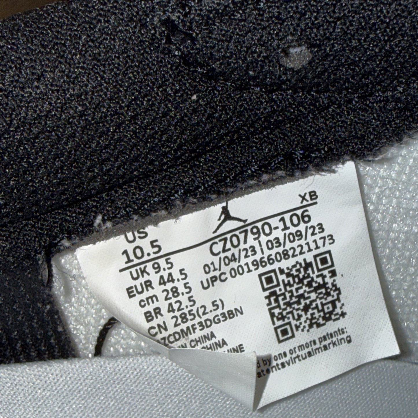 Size 10.5 - Air Jordan 1 Retro OG Low Black Toe