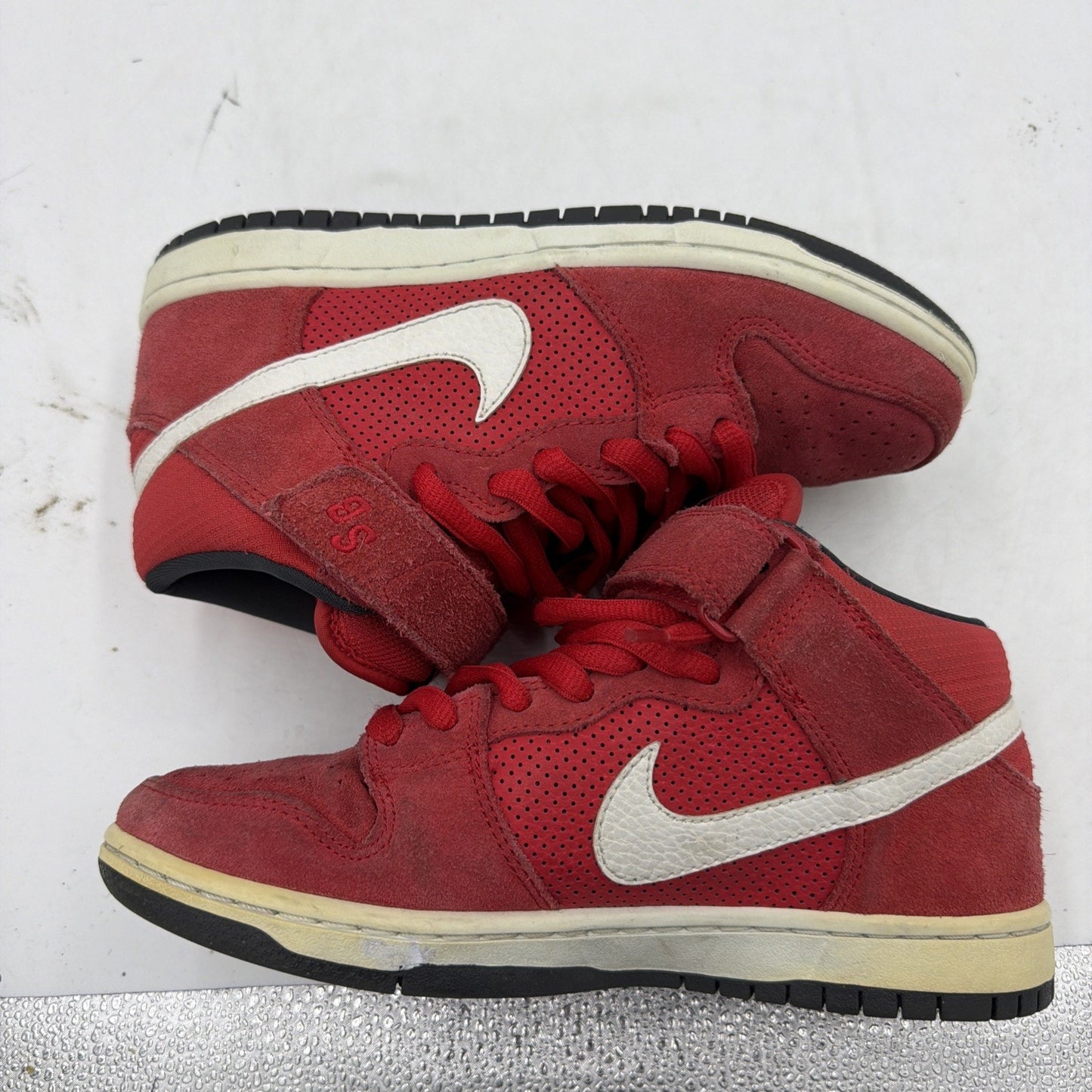 Size 5.5 - Nike Dunk Pro Sb Mid Red