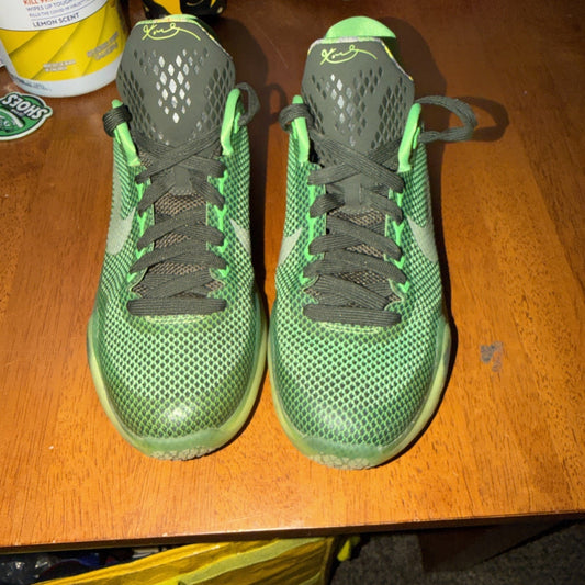 Size 6.5 (GS) - Nike Kobe 10 Low Vino
