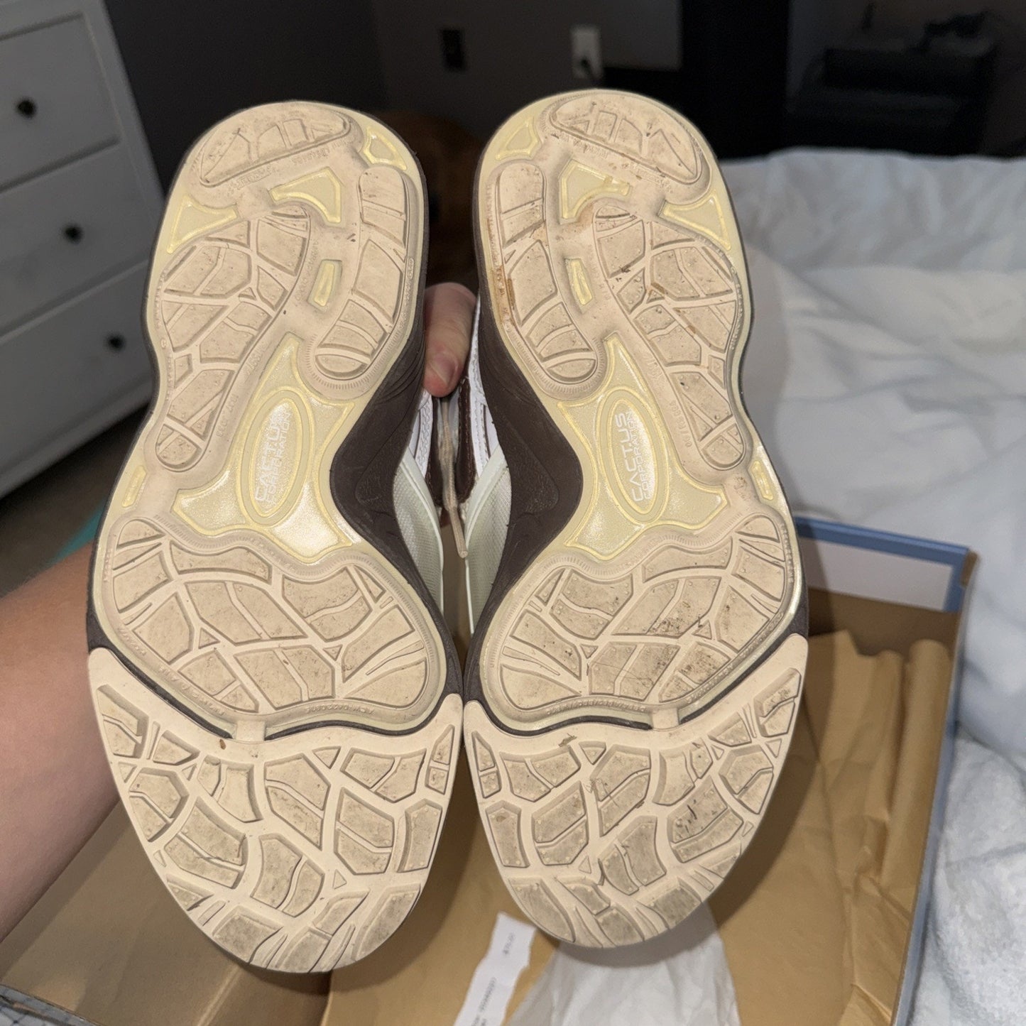 Nike Travis Scott Zoom Field Jaxx Lace-Up Light Chocolate HQ3073-100 Size 4