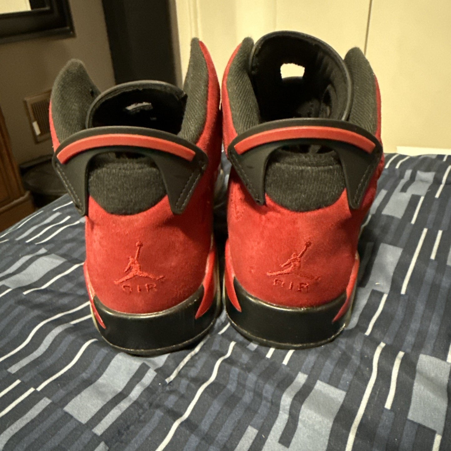 Size 6 (GS) - Jordan 6 Retro Mid Toro Bravo