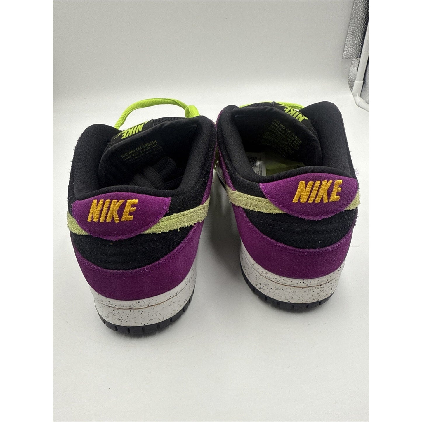 Size 8.5 - Nike Dunk Pro SB Low Red Plum NBS466
