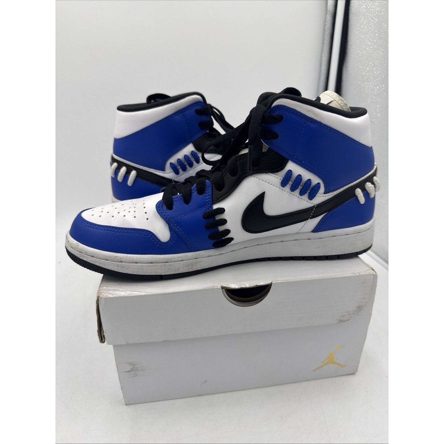Size 10 - Air Jordan 1 Mid Sisterhood W
