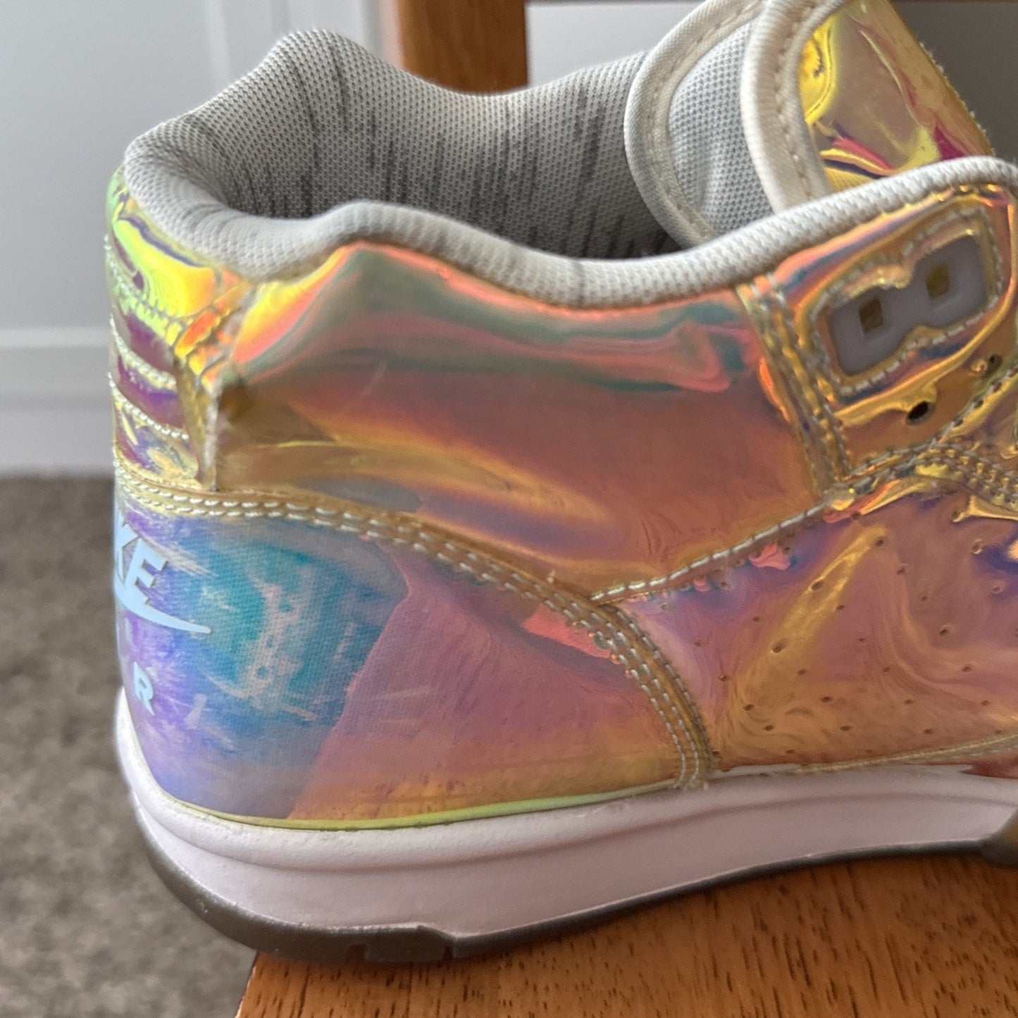 Size 9.5 - Nike Air Trainer 1 PRM QS Mid Nike Knows Super Bowl Hologram NBS026