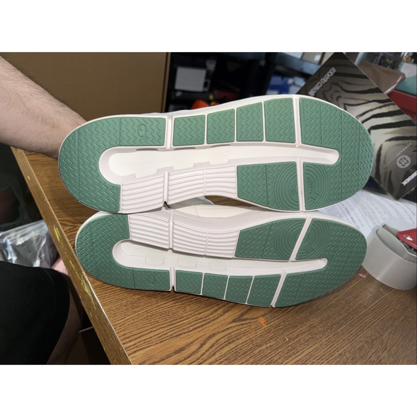 size 10 on cloud On The Roger Clubhouse Mid Promo Sample