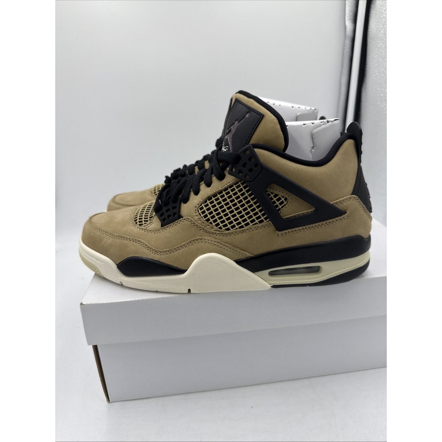 Size 10.5 - Air Jordan 4 Retro Fossil W