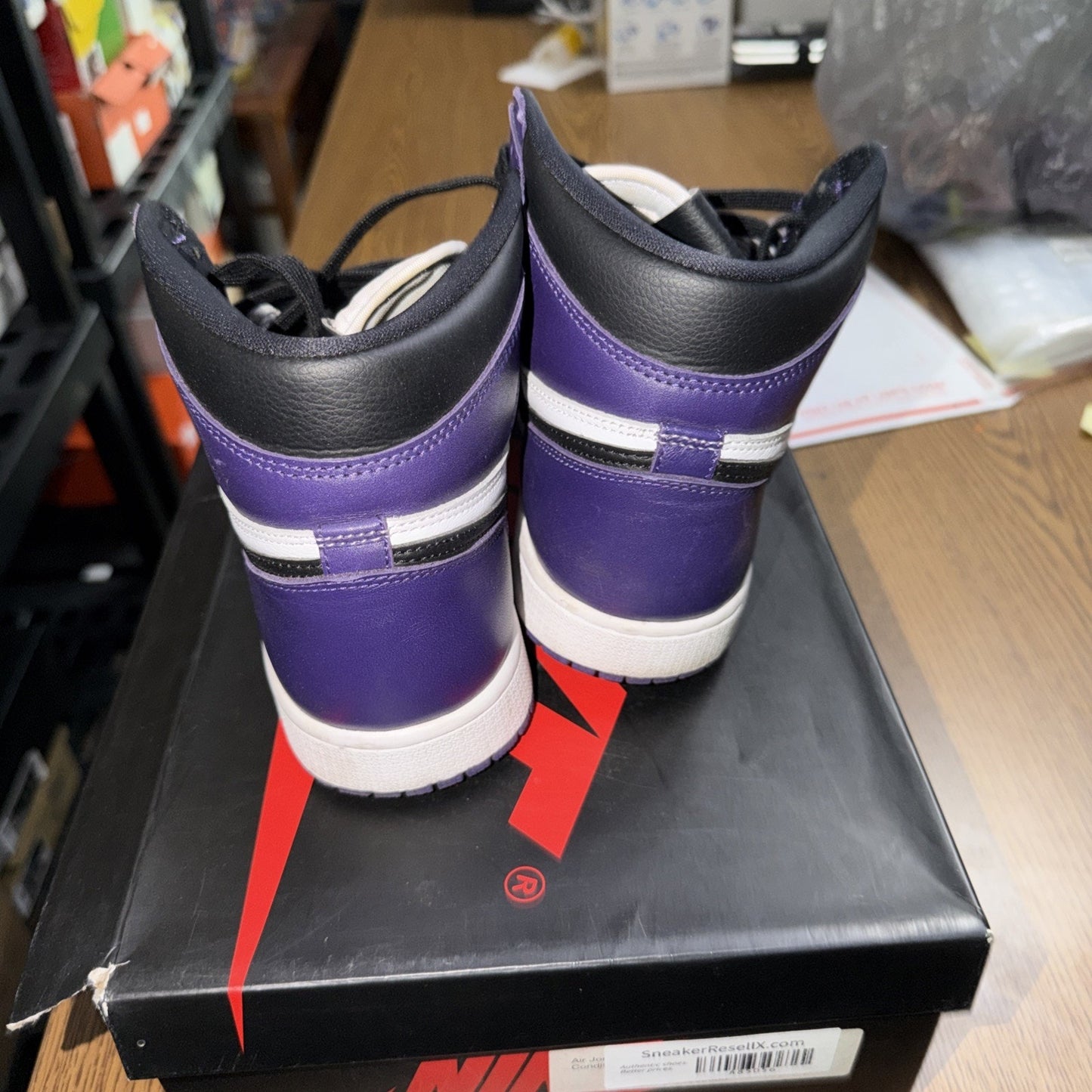 Size 7.5 - Jordan 1 Retro OG High Court Purple 2.0