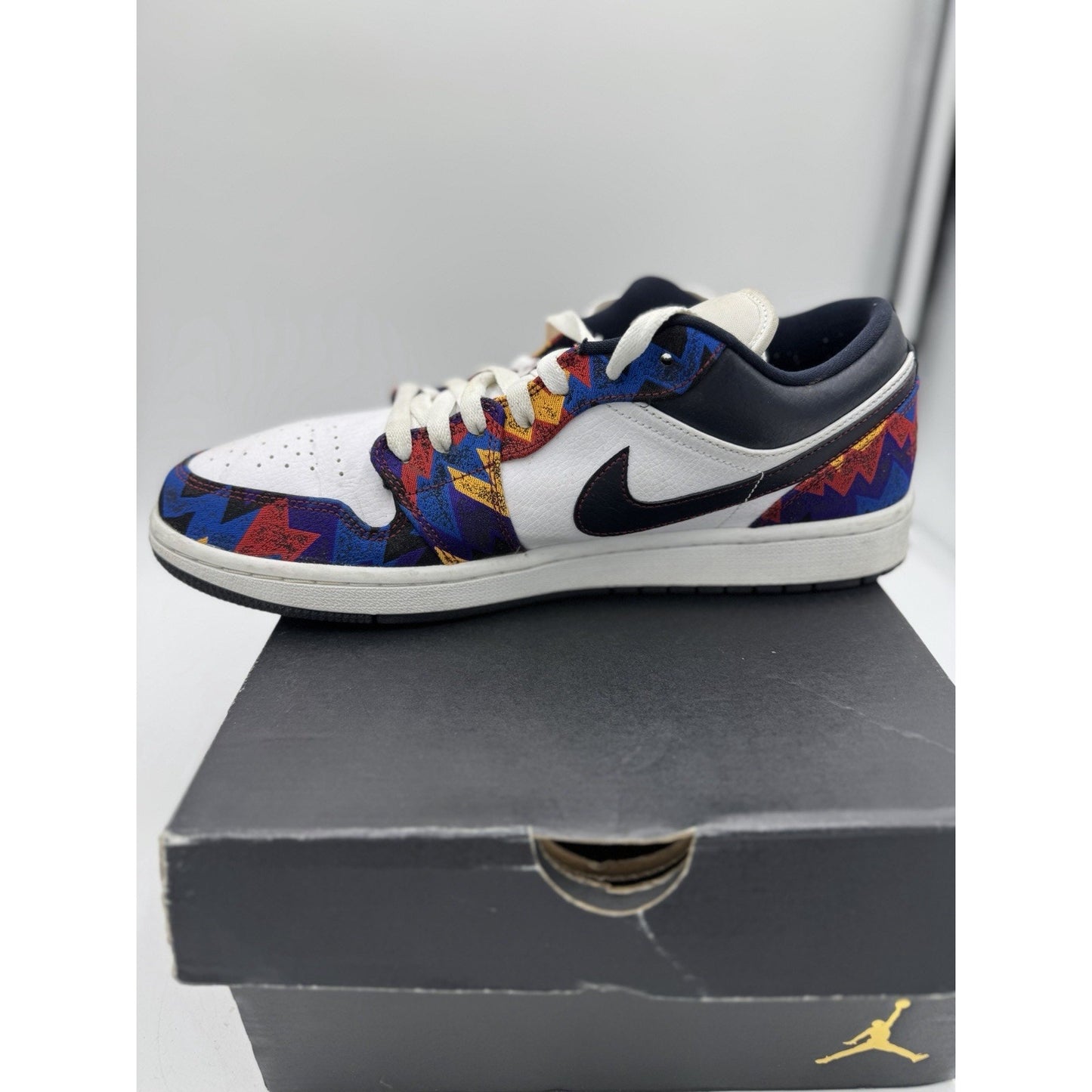 Size 10.5 - Air Jordan 1 SE Low Nothing But Net