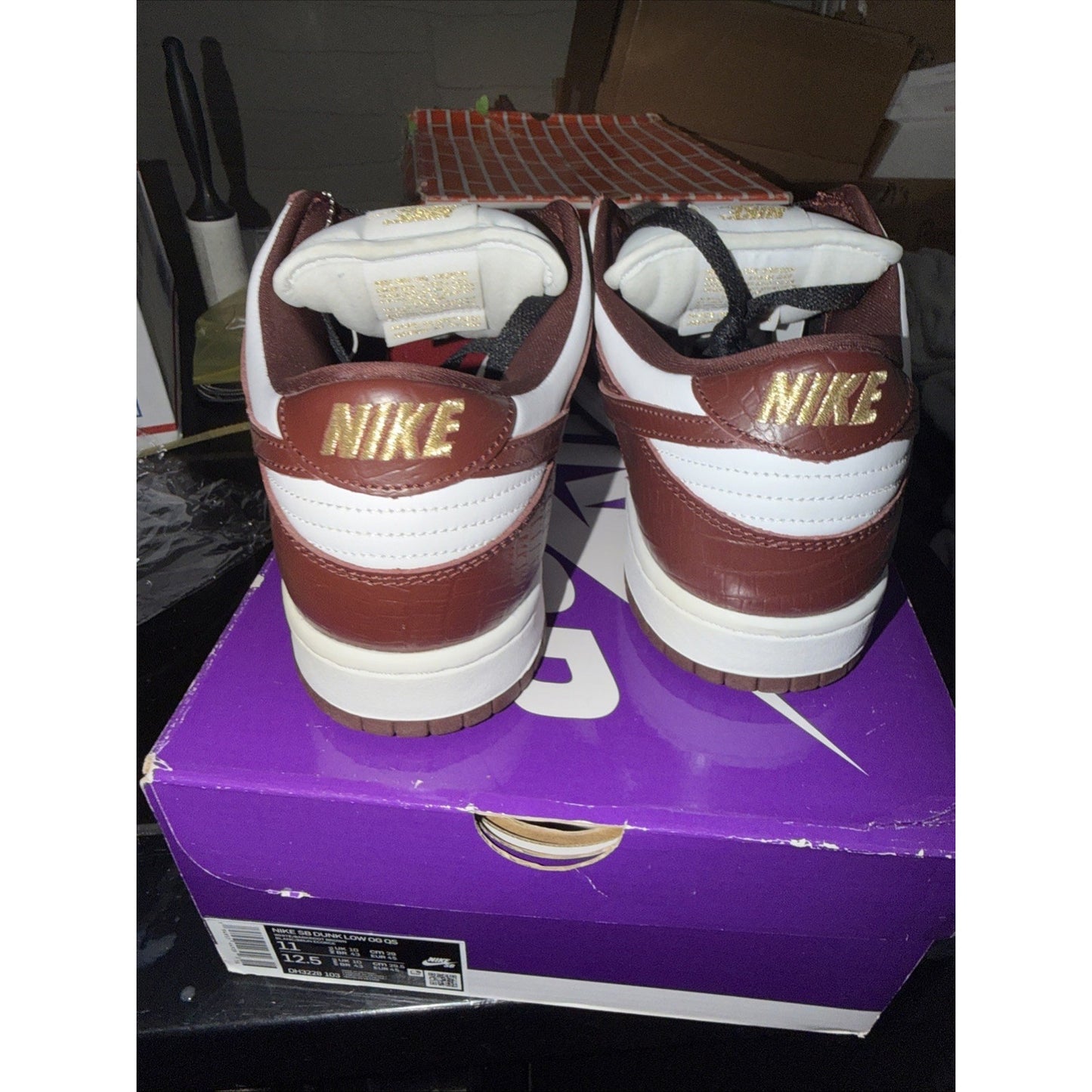 Size 11 - Supreme x Nike Dunk OG SB QS Low Barkroot Brown