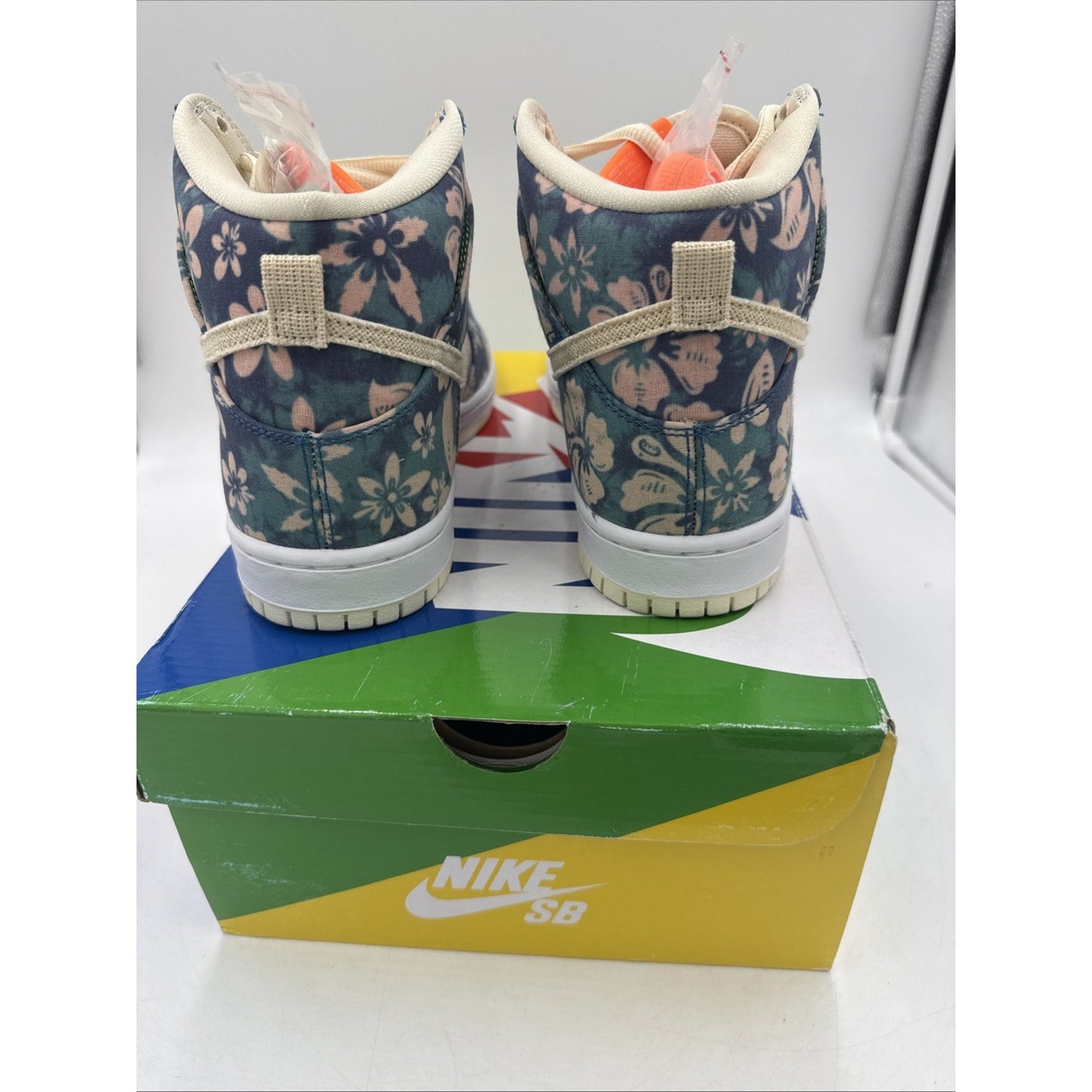 Size 9 - Nike Dunk SB High Maui Wowie