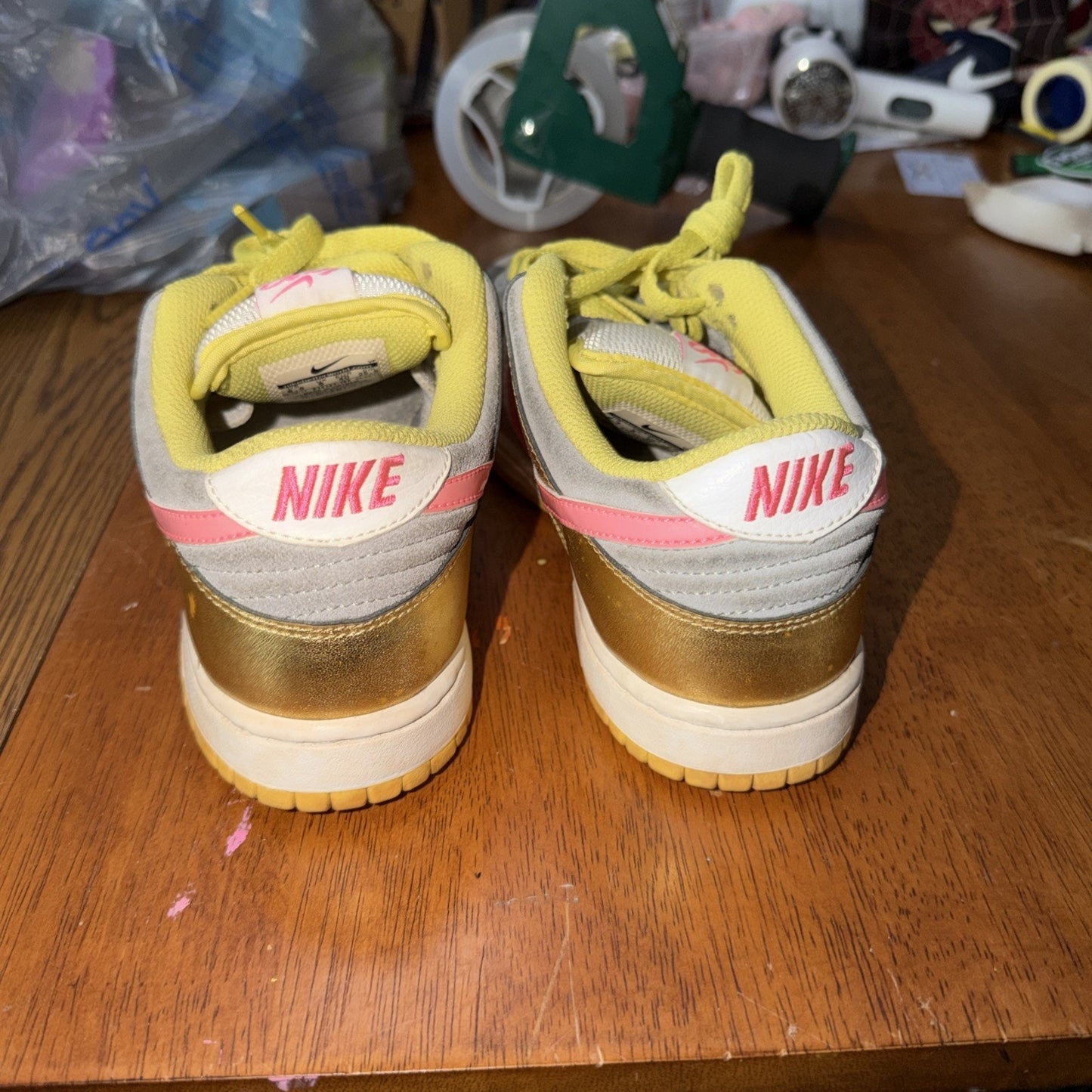 Size 8.5 - Nike Dunk 6.0 Low White Metallic Gold W