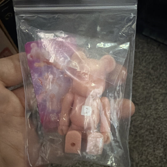 Medicom Bearbrick Be@rbrick 100% Series 45 Figure Basic E with Card Read