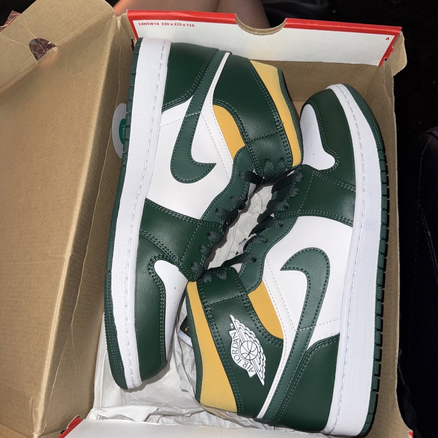 Jordan Air Jordan 1 Mid Sonics 554724-371 Men’s Green/White/Yellow Sneakers