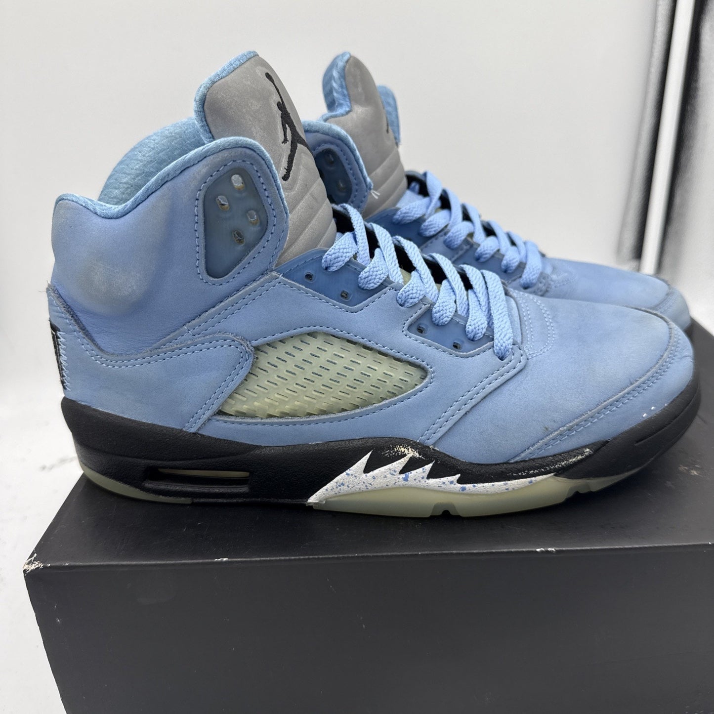 Size 8 - Jordan 5 Retro SE Mid UNC