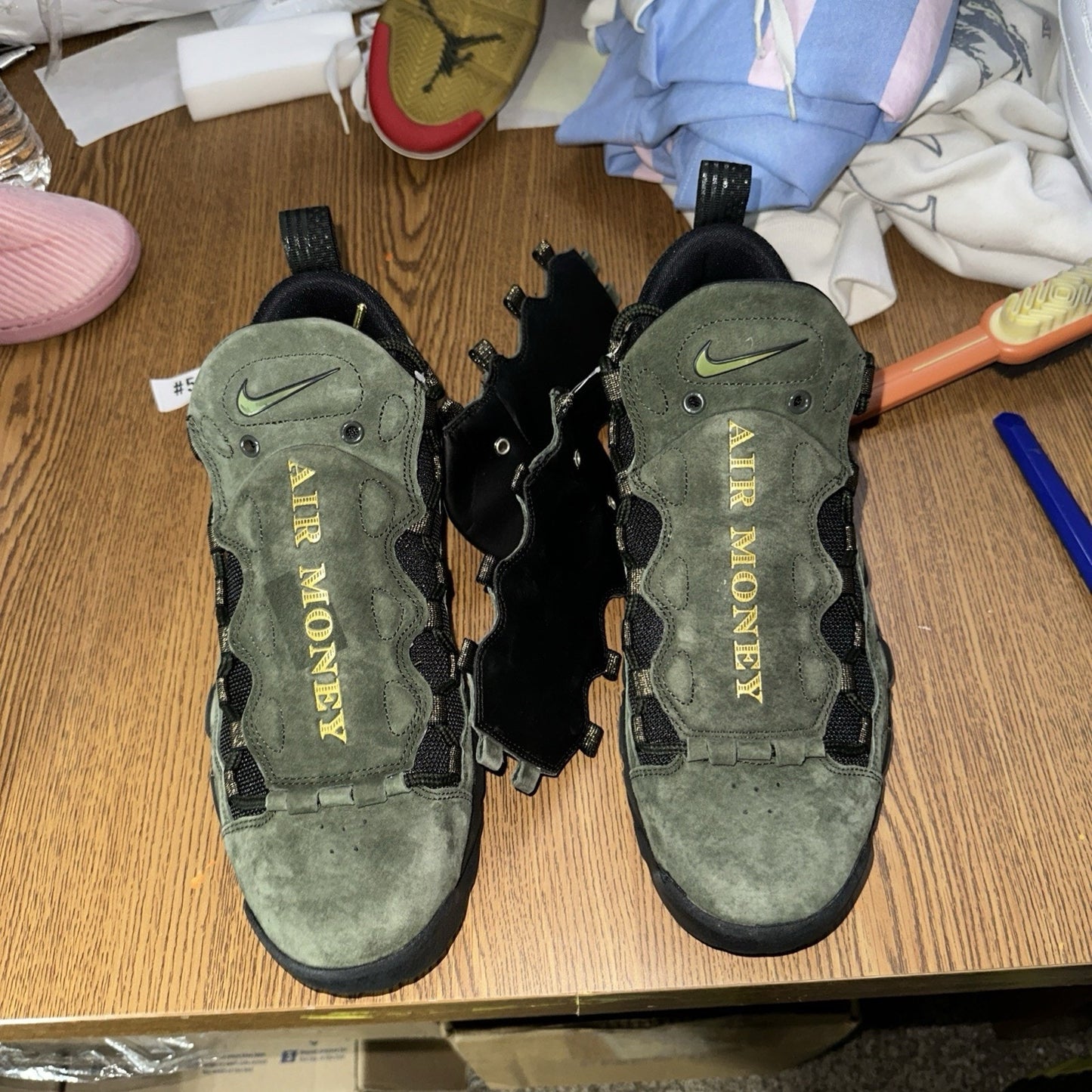 Size 9 - Nike Air More Money US Dollar