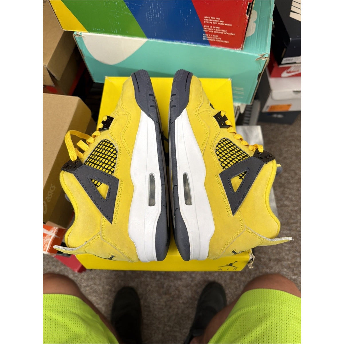 Size 6.5y - Jordan 4 Retro GS Tour Yellow 2021 - 408452700 BB