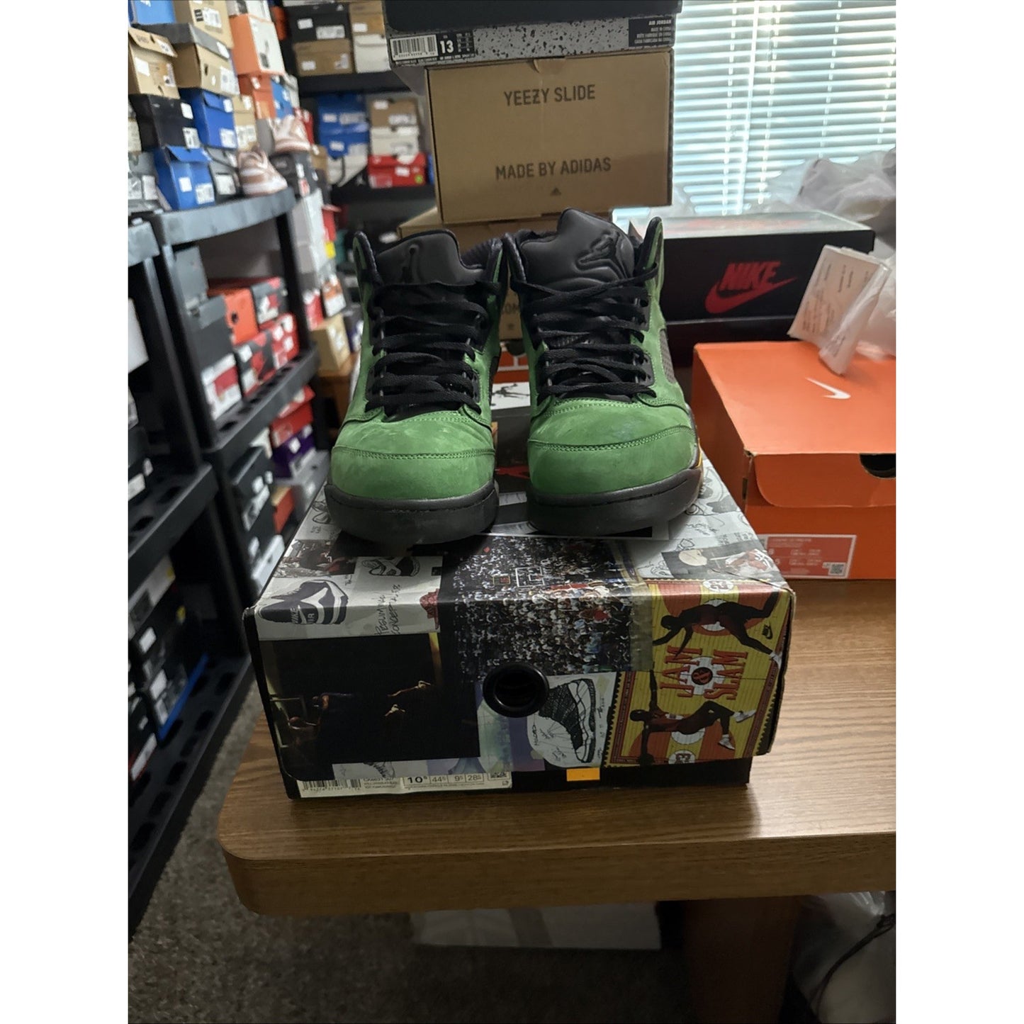 Size 10.5 - Jordan 5 Retro SE Oregon 2020 BS402