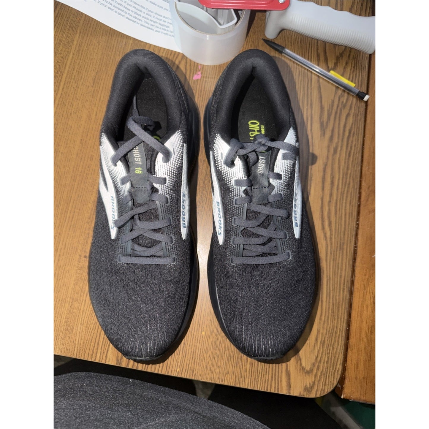 Size 9 Brooks Ghost 16 GSM Sample Black Ebony Blue