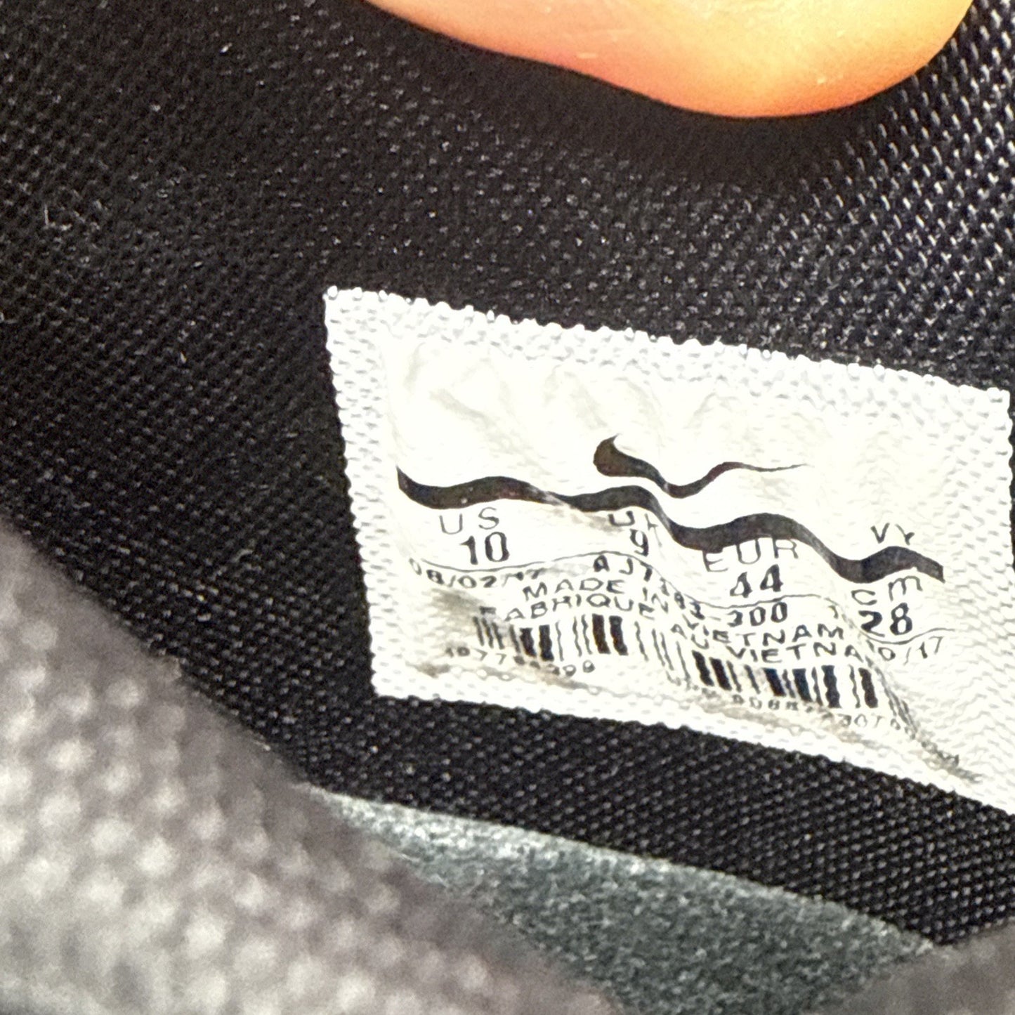 Size 10 - Nike Air More Money US Dollar