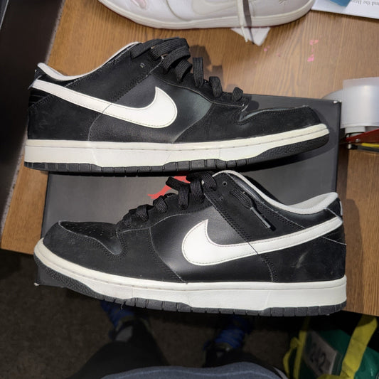 Size 10 - Nike Dunk Low Yin Yang