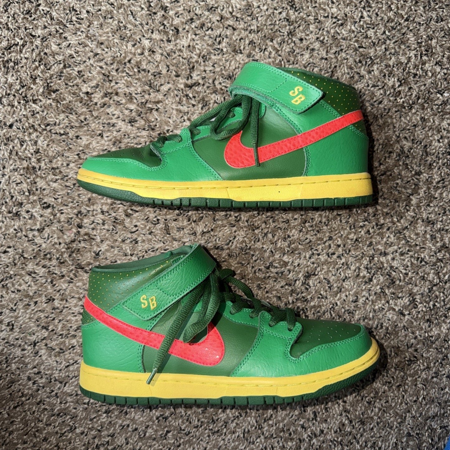 Mens Nike SB Dunk Mid Pro Watermelon Size 7.5 Rare