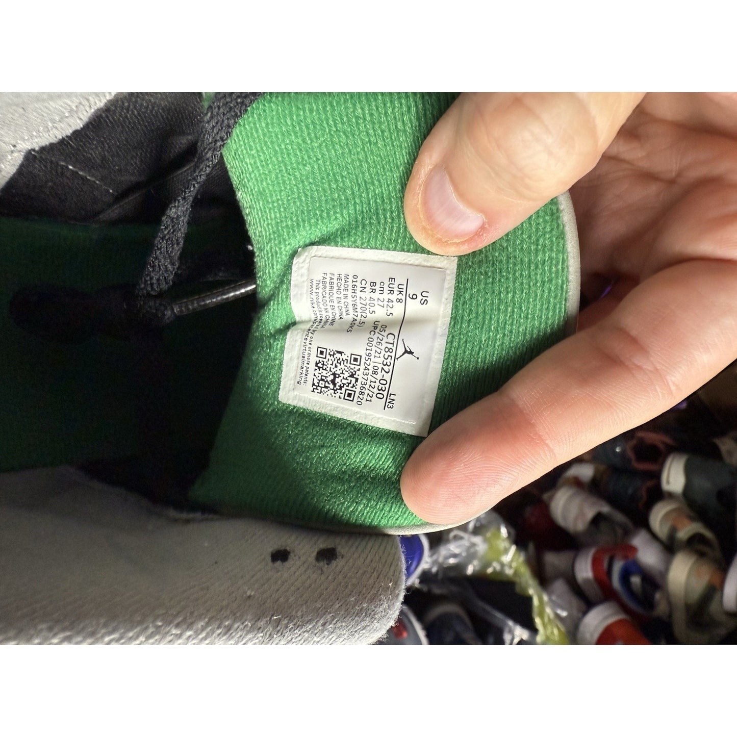 Size 9 - Jordan 3 Retro Mid Pine Green