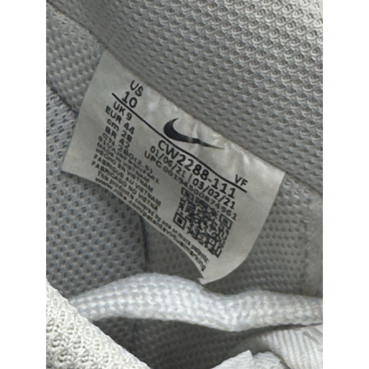 Size 10 - Nike Air Force 1 '07 Low Triple White NBS286