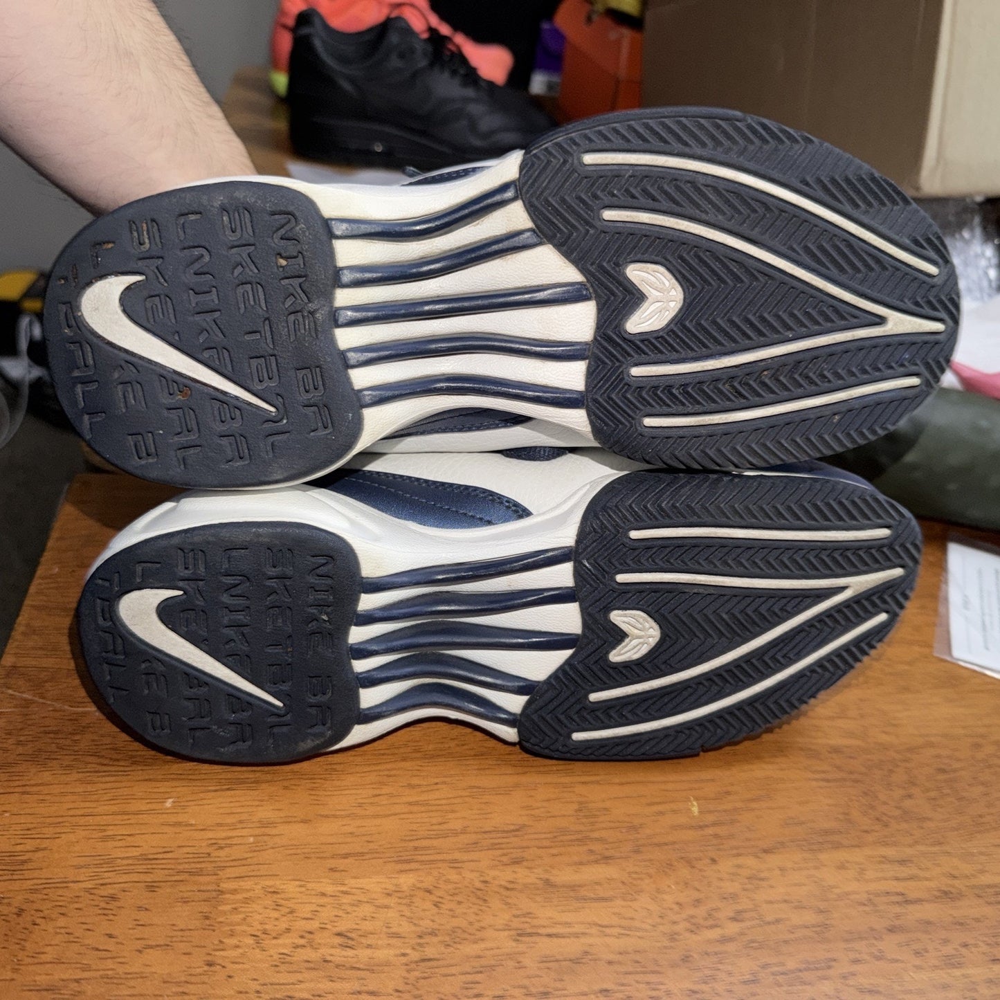 Size 9 Nike Air Pure Assist Mid Wear Test Sample 2002