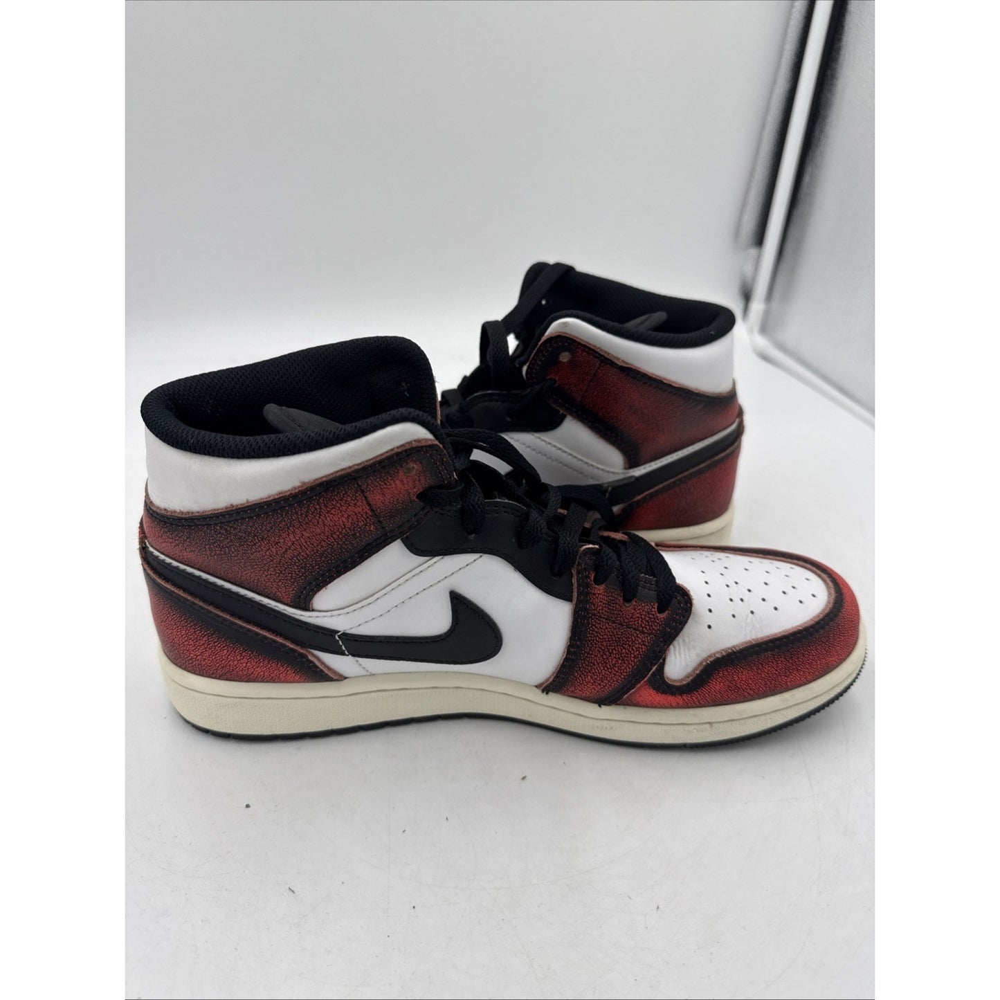 Size 9 - Air Jordan 1 SE Mid Wear-Away