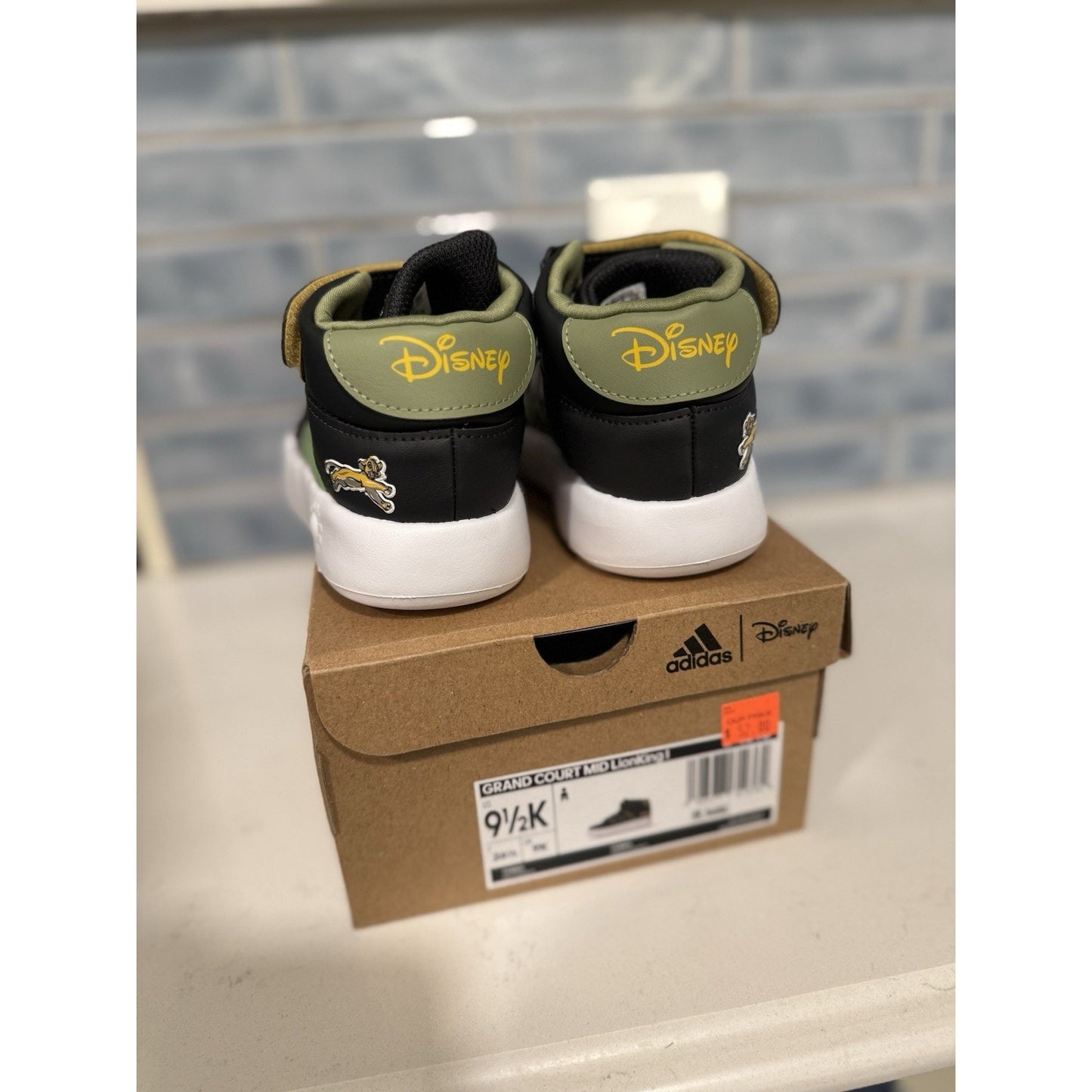 Size 9.5k Disney Adidas Grand Court Mid Lion King